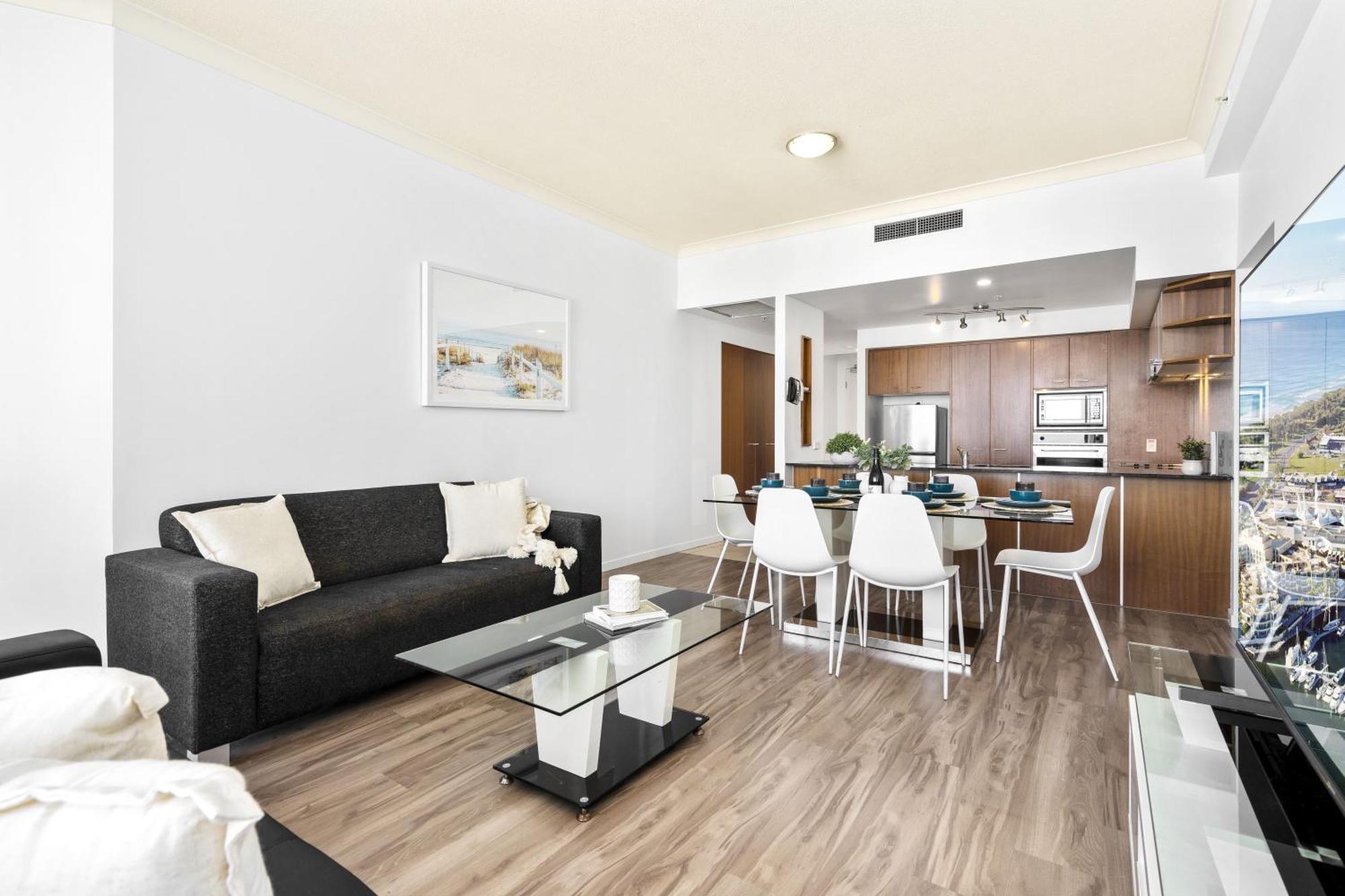 Chevron Renaissance - 3 Bedroom - Q * Gold Coast