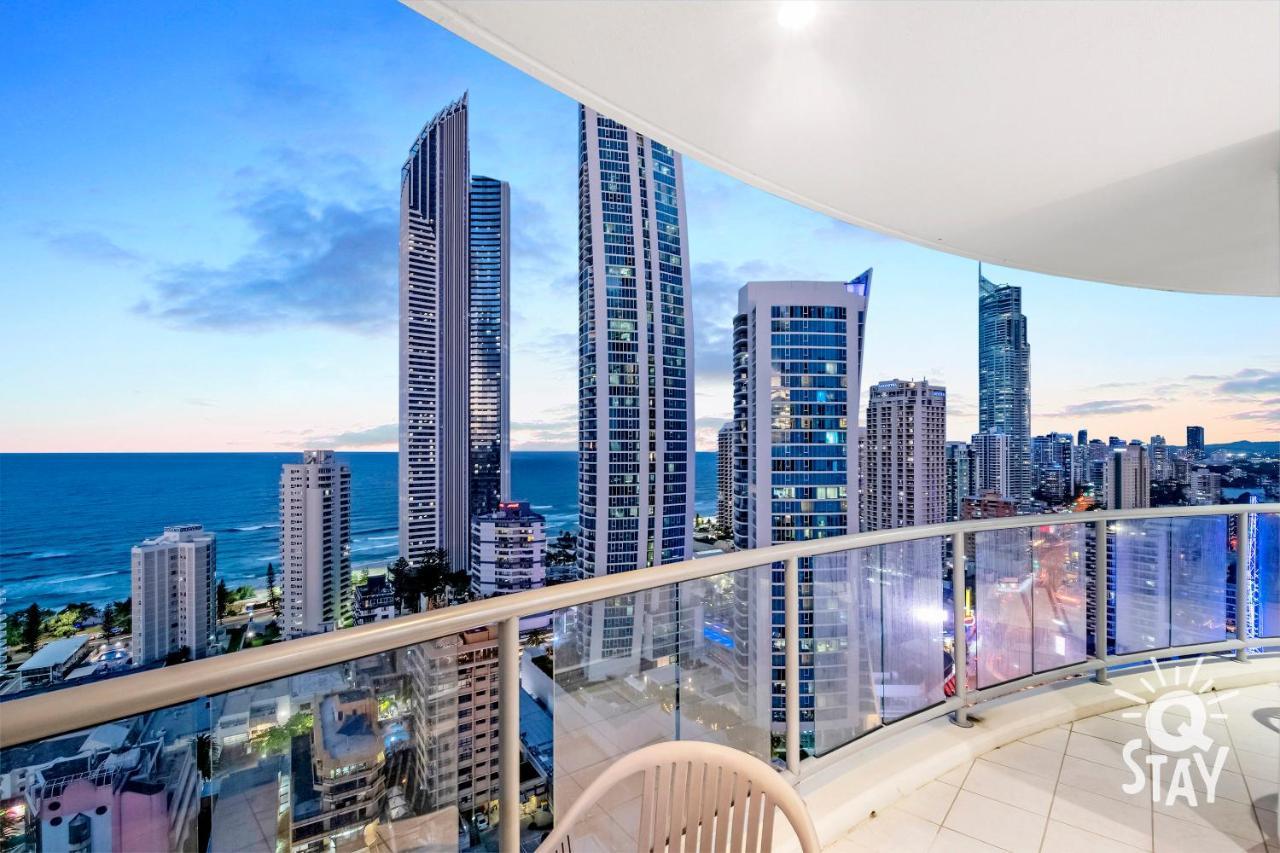 Chevron Renaissance - 3 Bedroom - Q *