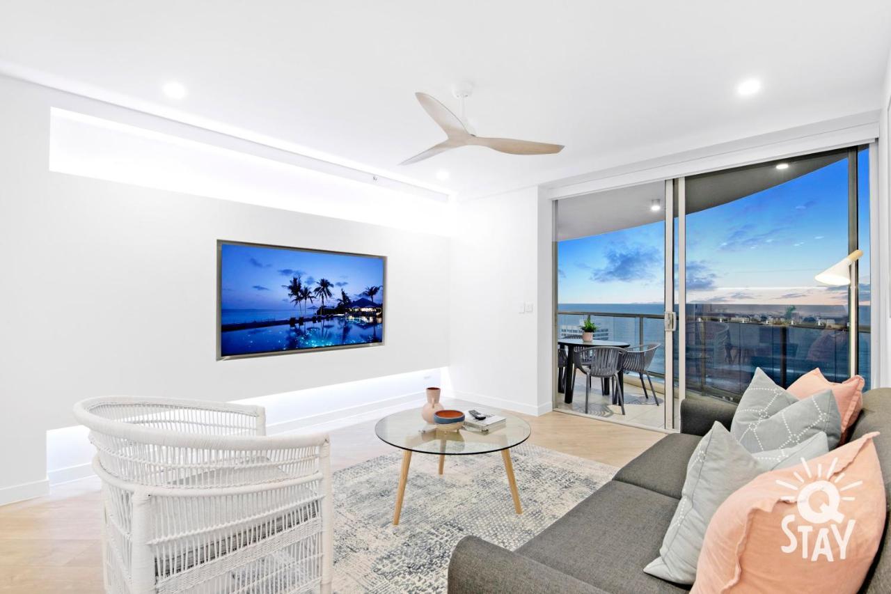Chevron Renaissance - 3 Bedroom - Q Apartment *