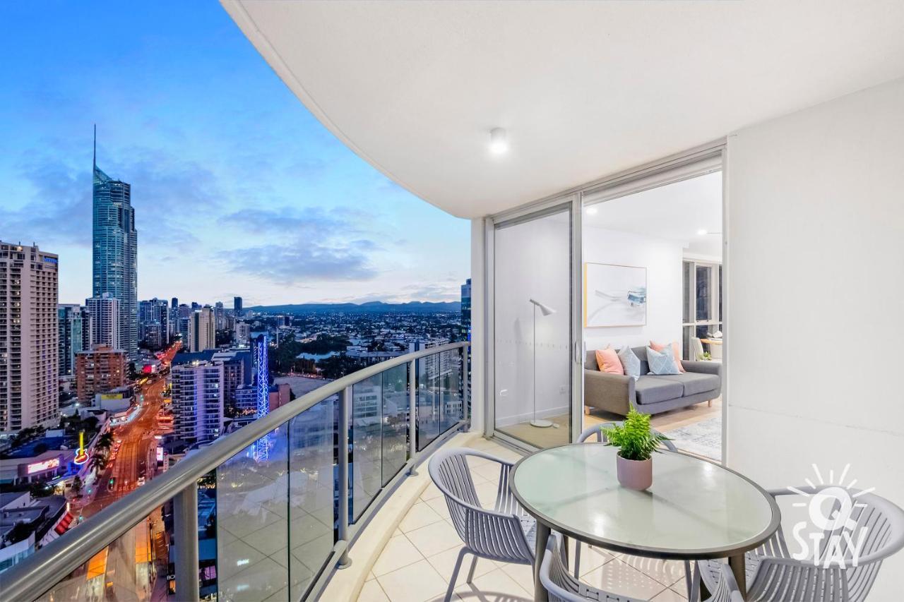 Chevron Renaissance - 3 Bedroom - Q *