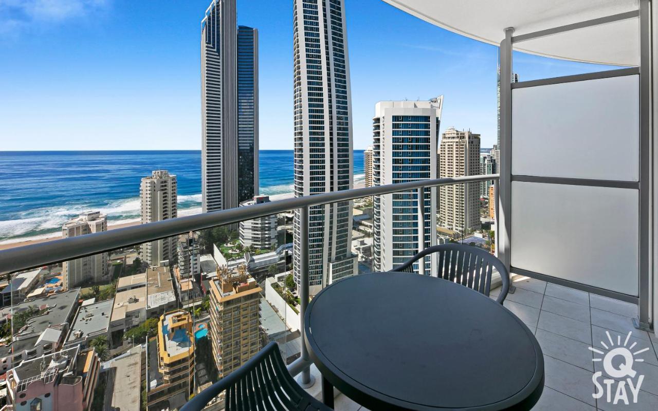 Chevron Renaissance - 3 Bedroom - Q Apartment *